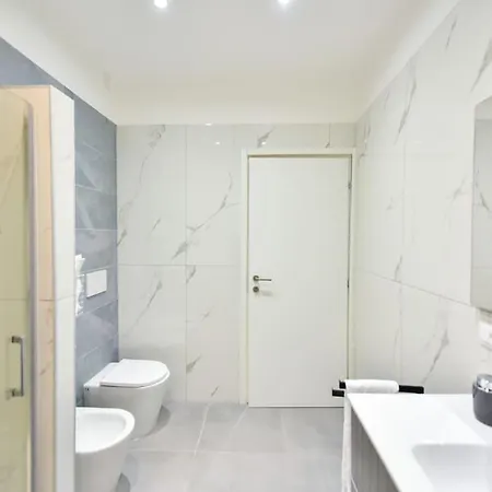 Il Vialetto Della Granmadre *